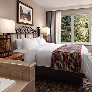 Marriott's StreamSide at Vail - Birch, Douglas, and Evergreen — Sample Bedroom - Evergreen Building
