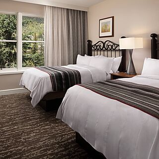 Marriott's StreamSide at Vail - Birch, Douglas, and Evergreen &mdash; Sample Doubles Bedroom - Evergreen Building