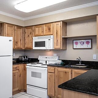 Sweetwater Lift Lodge Resort — Sample Kitchen