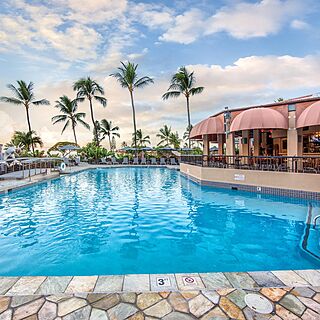 Kona Coast Resort — Pool