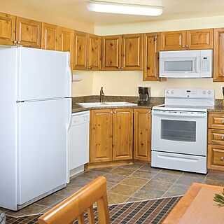 WorldMark Whistler Sundance — Sample Kitchen