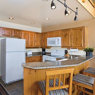 WorldMark Whistler Sundance — Sample Kitchen