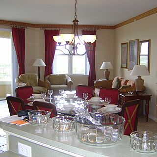 Vacation Village at Weston — - Unit Dining Area