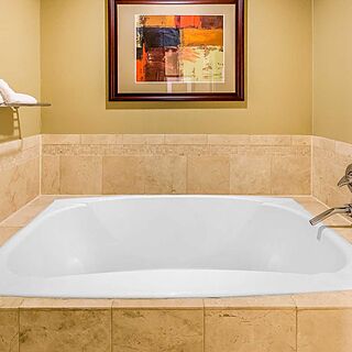 Hotel Blake — Sample Bathroom