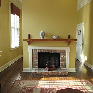 Lodge Alley Inn — Sample Living Area