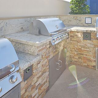 Polo Towers &mdash; Grilling Area
