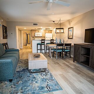 Holiday Inn Club Vacations Cape Canaveral Beach Resort — Sample Living Area