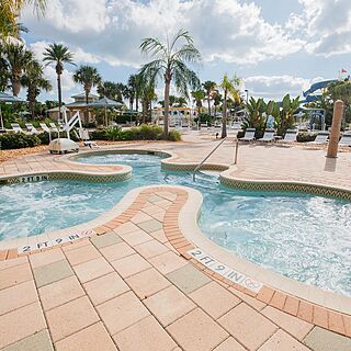 Holiday Inn Club Vacations Cape Canaveral Beach Resort — Hot Tub