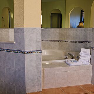 Club Wyndham Sea Gardens &mdash; Sample Bathroom
