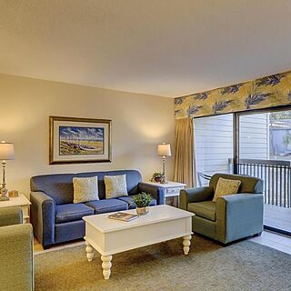 Ocean Cove Club at Palmetto Dunes &mdash; Sample Living Area