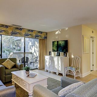 Ocean Cove Club at Palmetto Dunes &mdash; Sample Living Area