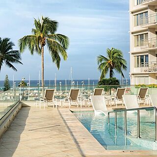 Waikiki Marina Resort at the Ilikai — Pool