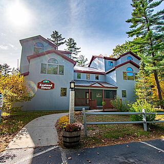 Attitash Mountain Village &mdash; Exterior