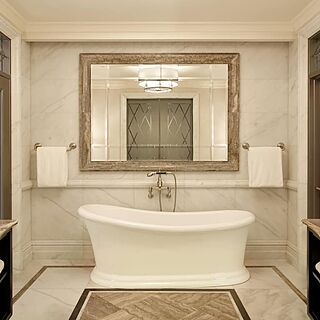 Habtoor Palace Dubai — Sample Bathroom