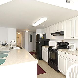 The Pointe on the Bay — Sample Kitchen