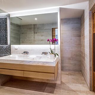 Grand Sirenis Punta Cana Resort — Sample Bathroom