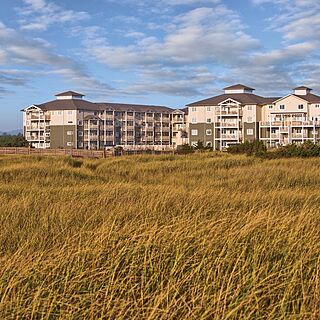 WorldMark Long Beach — Exterior