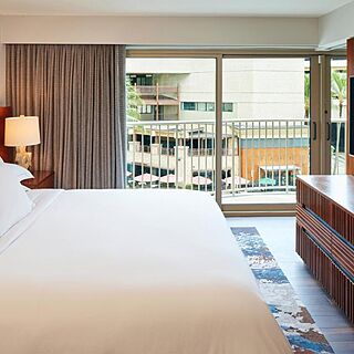 Hokulani Waikiki by Hilton Grand Vacations — Sample Bedroom