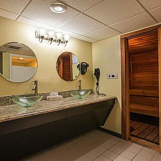 Legacy Vacation Club Brigantine Beach — Sample Bathroom