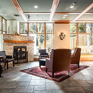 Cascade Lodge — Lobby