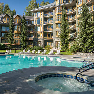 Cascade Lodge — Pool