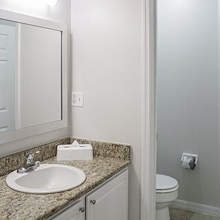 Barefoot'n Resort — Sample Bathroom