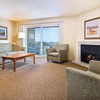 WorldMark SurfSide Inn — Sample Living Area