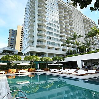 The Modern Honolulu — Pool