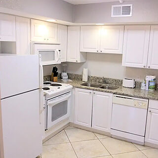 Grand Lake Resort — Sample Kitchen
