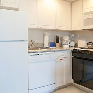 Grand Lake Resort — Sample Kitchen