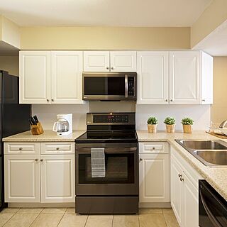The Surf Club of Marco — Sample Kitchen