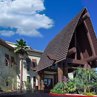 Tahiti Resort &mdash; Exterior