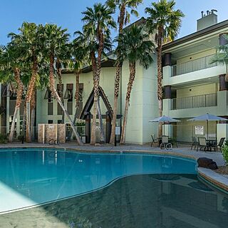 Tahiti Resort — Pool