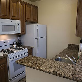 Club de Soleil &mdash; Sample Kitchen