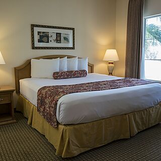 Club de Soleil &mdash; Sample Bedroom