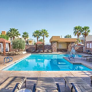 Wyndham & WorldMark Tropicana — Pool