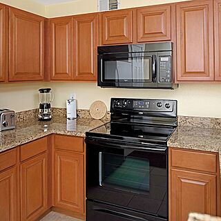 Hilton Vacation Club Desert Retreat Las Vegas — Sample Kitchen