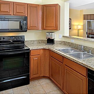 Hilton Vacation Club Desert Retreat Las Vegas — Sample Kitchen
