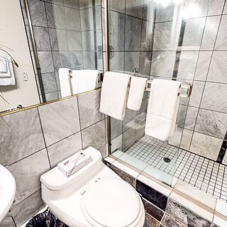 North Lake Lodges & Villas — Sample Bathroom