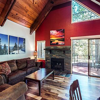 North Lake Lodges & Villas — Sample Living Area