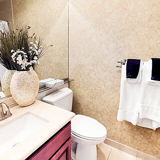 Tahoe Chaparral — Sample Bathroom