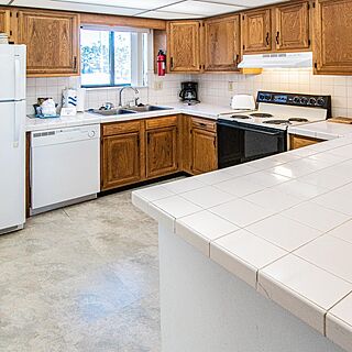 Harbourside II Condominiums &mdash; Sample Kitchen