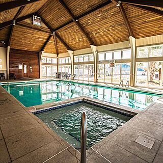 Harbourside II Condominiums — Pool