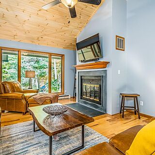 Mossy Creek on Sugar Mountain — Sample Living Area