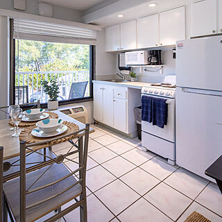 Penthouse Beach Club &mdash; Sample Kitchen