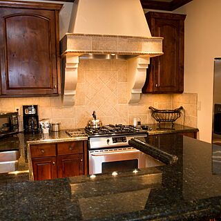 Les Saisons — Sample Kitchen