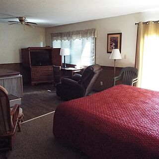 Hotel Nashville — Sample Unit