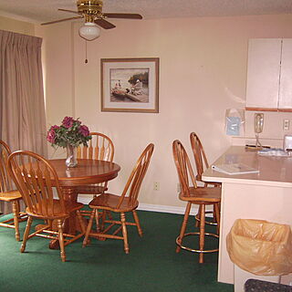 Sunrise Cove at Village West — Sample Dining Area