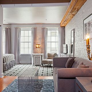 Club La Pension — Sample Living Area