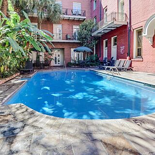 Chateau Orleans — Pool